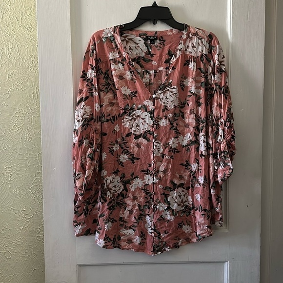 Torrid Harper Style Pink Floral Long Sleeve Button Down Blouse Top - Picture 1 of 7